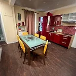 Domaine Du Rosiere 홈스테이