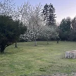 Domaine Du Rosiere 홈스테이 *