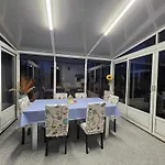 홈스테이 Domaine Du Rosiere