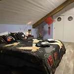 Domaine Du Rosiere 홈스테이 *