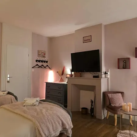 홈스테이 Domaine Du Rosiere