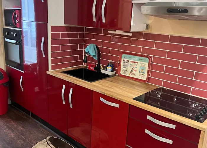 Domaine Du Rosiere 홈스테이 *