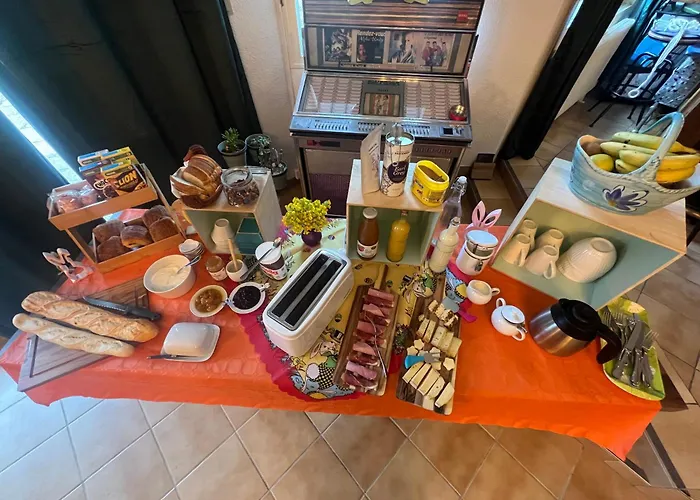 Domaine Du Rosiere 홈스테이 *