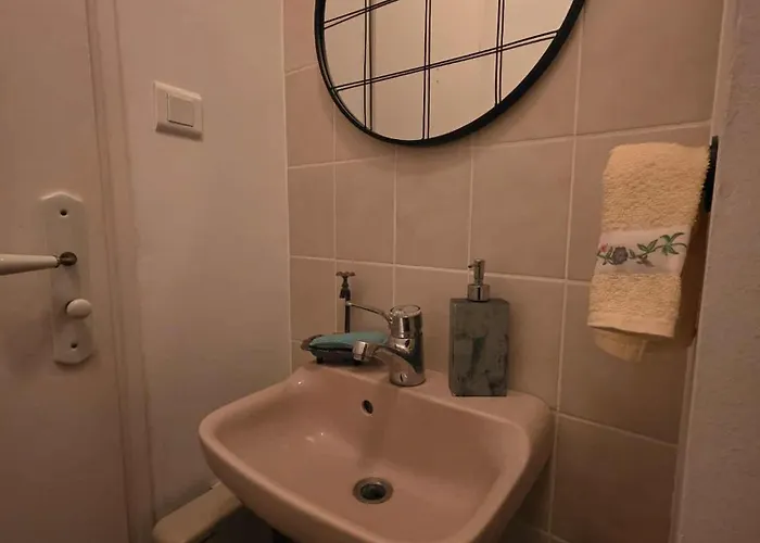 홈스테이 Domaine Du Rosiere *