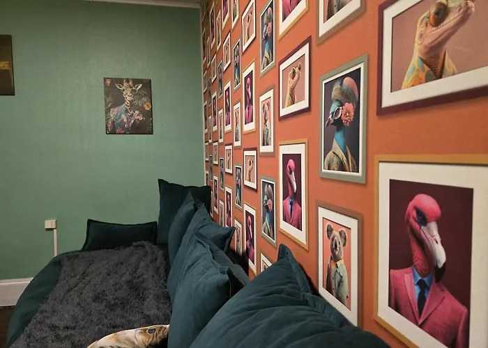 Domaine Du Rosiere 홈스테이